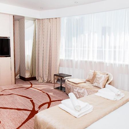 Boutique Hotel Health Club&Spa Grand Prix อัสตานา ภายนอก รูปภาพ