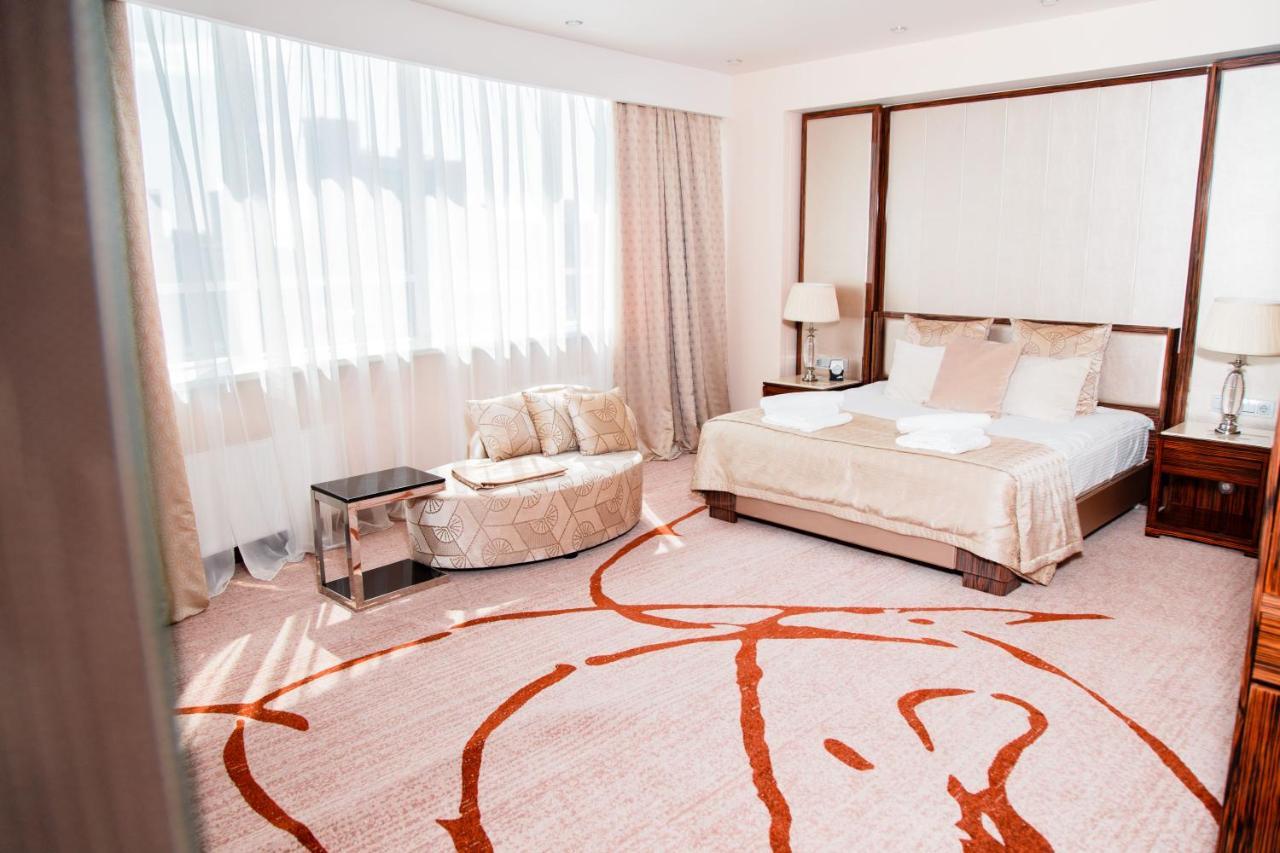 Boutique Hotel Health Club&Spa Grand Prix อัสตานา ภายนอก รูปภาพ